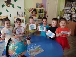 22 апреля в детском саду «Сибирячок» прошел тематический день, посвященный празднику День Земли.